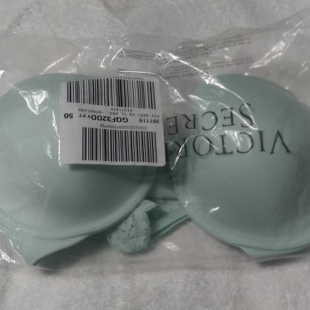 NWT Victoria Secret Bra